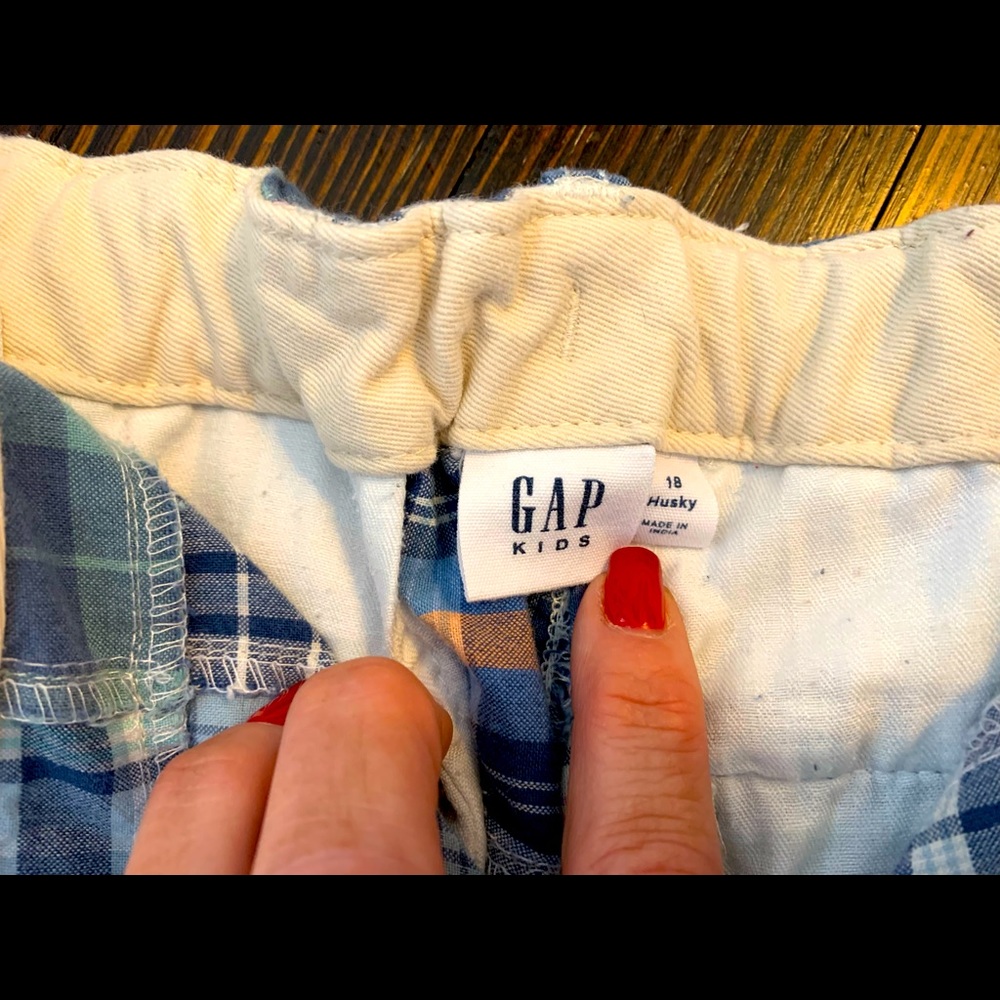 Boys Gap 18 husky blue + white madras Bermuda shorts. Plaid patches. - Picture 3 of 5